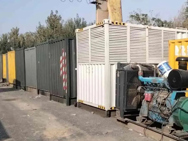 贺州200KW柴油发电机机组每小时油耗是多少？